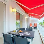 Avec Clim Et Terrasse アンティーブ