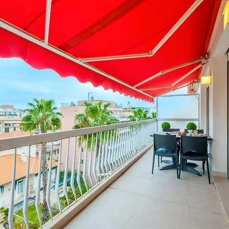 Avec Clim Et Terrasse