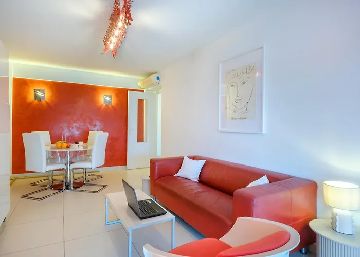 Daire Avec Clim Et Terrasse