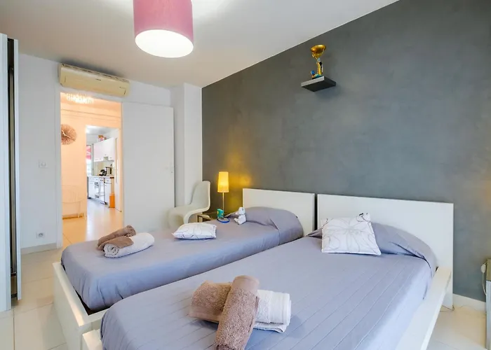 Avec Clim Et Terrasse *