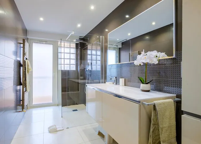 Apartment Avec Clim Et Terrasse *