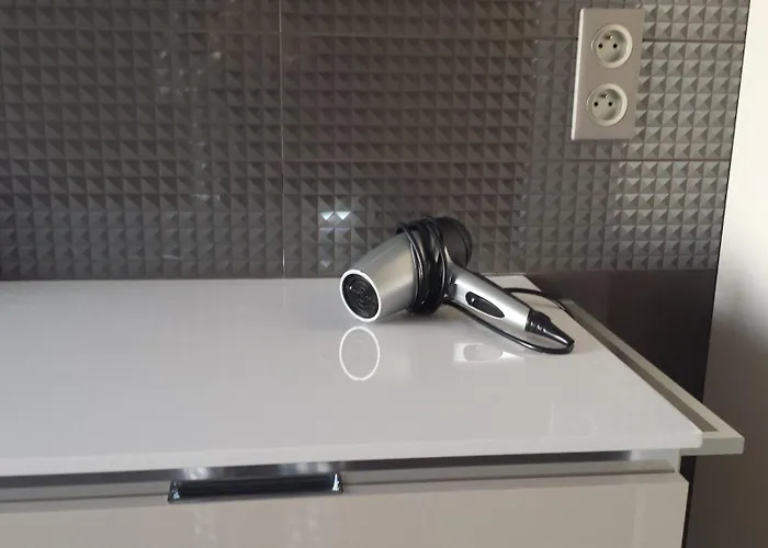 Avec Clim Et Terrasse Antibes